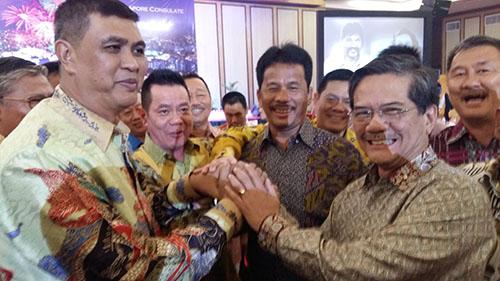 Duduk Satu Meja, Rudi-Hatanto Tak Saling Ngobrol