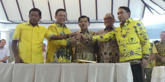 4 Poin Islah Golkar yang Disepakati Ical dan Agung