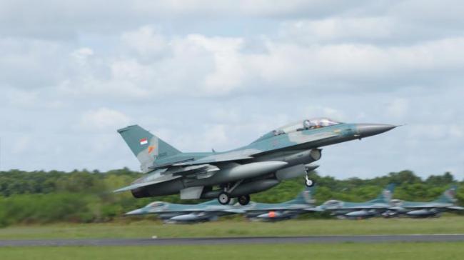 Ditugaskan Patroli di Laut China Selatan, Pesawat F-16 Digeser ke Medan  