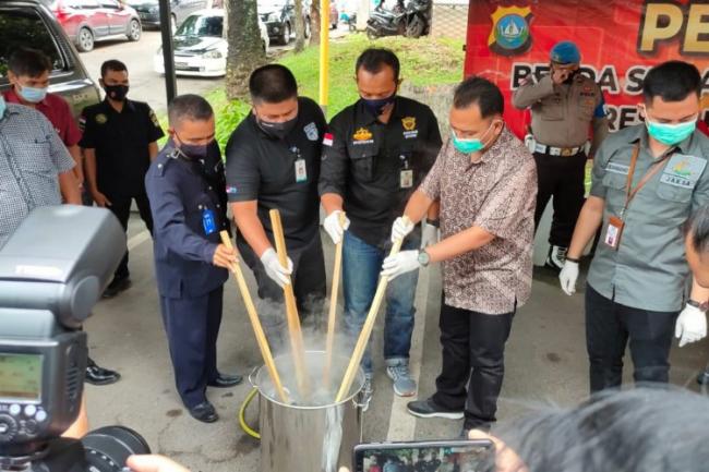 Polresta Barelang Rebus 4 Kilogram Sabu