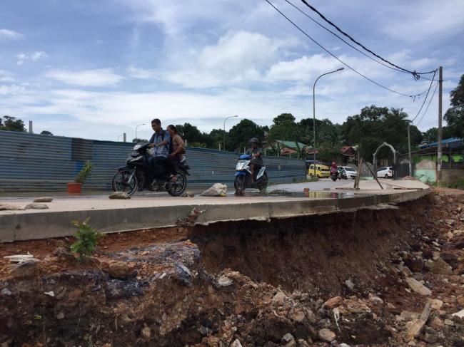 Akses Jalan di Tanjunguma Terancam Putus