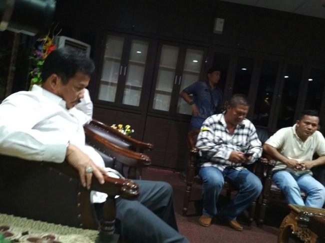 Dilema Rudi, Dahulu BlueBird Sekarang Taksi Online 