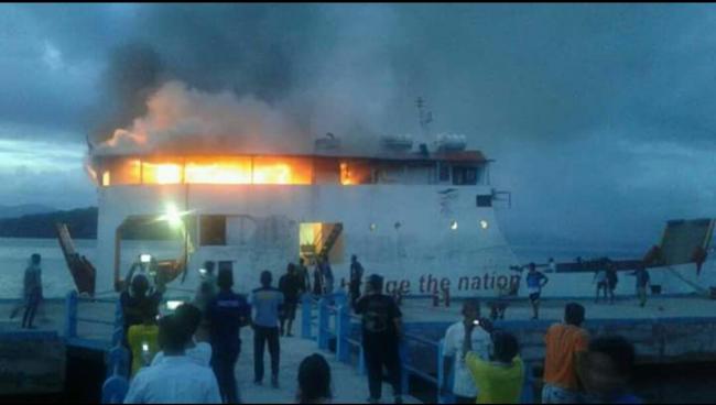 Kapal Roro KMP Paray Rute Penarik-Jagoh Terbakar