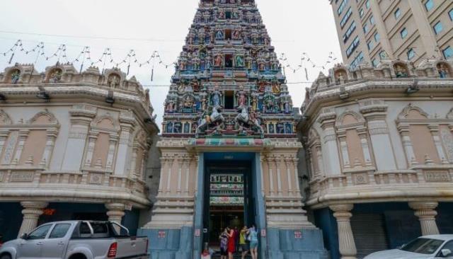 Malaysia Buka Kembali Tempat Ibadah Non Muslim di Zona Hijau Corona