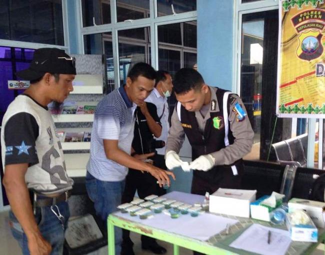 Awak Kapal di Pelabuhan Uban Terciduk Pakai Ineks