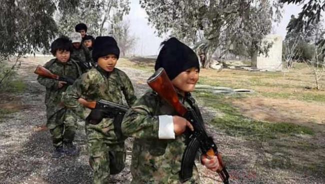 Duh, Anak Indonesia Ikut Latihan Perang di Kamp ISIS