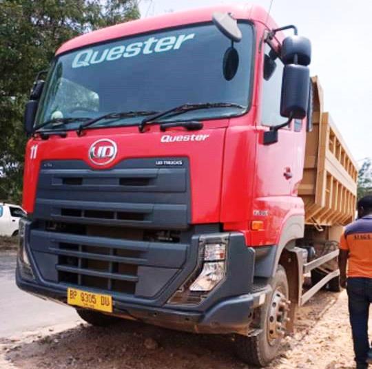 Penumpang Gojek Jatuh dan Terlindas Truk, Siapa yang Salah?