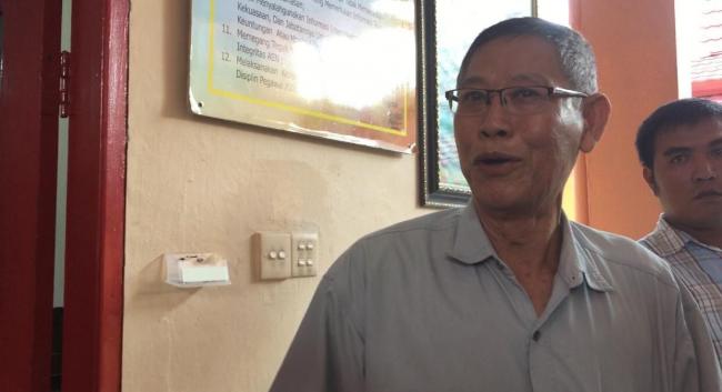 Tokoh Tionghoa Karimun Acai Lim Heran Billy Bikin Drama di Ruang Sidang