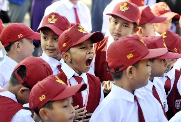Ramai-ramai Minta Jokowi Cabut Full Day School 