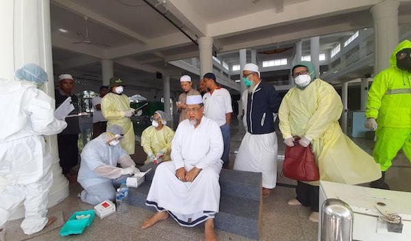 Rapid Test COVID-19 Datok Huzrin Hood Keluar, Ini Hasilnya
