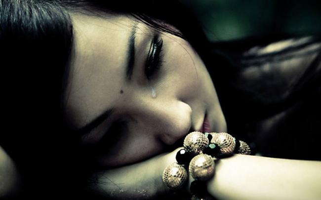 Hai Sis, Ini 5 Tips Agar  Cepat Move On saat Cinta Ditolak
