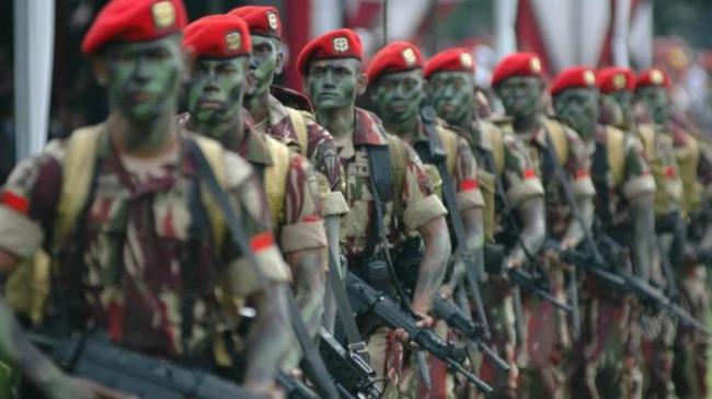 Pasukan Khusus Siap Serbu Abu Sayyaf, Panglima TNI Periksa Pasukan