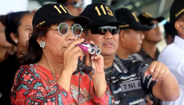 Menteri Susi Minta Bantuan Interpol Mengejar Kapal Keruk yang Kabur dari Kepri