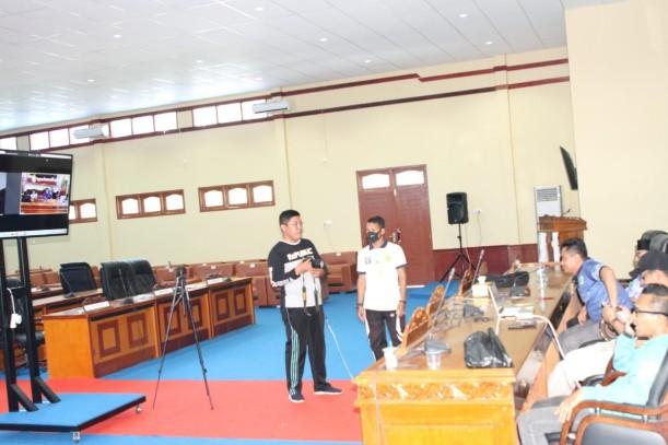 Setwan Lingga Simulasi Rapat Gunakan Vidio Confrence