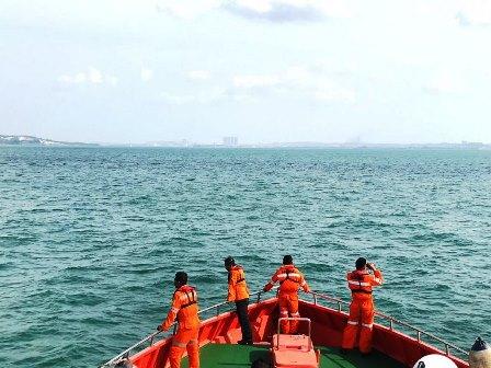 SAR Tiga Negara Sibuk Cari Orang Hilang di Selat Singapura
