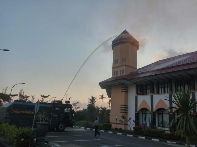 Api di Kantor Bupati Bintan Berasal dari Ruangan Asisten II