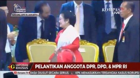 Viral! Video Megawati Tak Salami Surya Paloh saat Pelantikan DPR