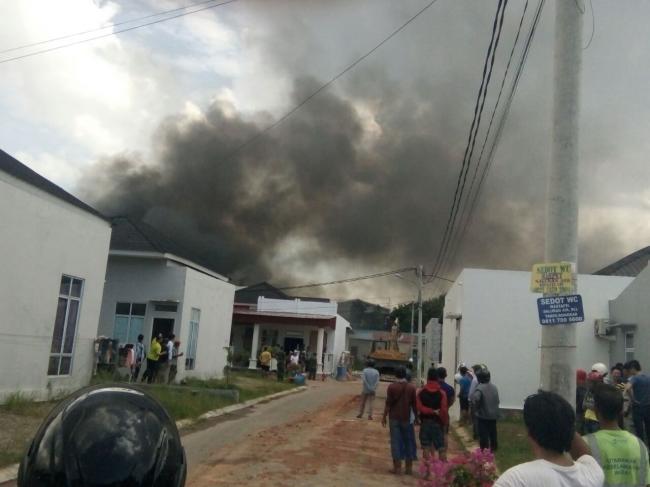 Kerusuhan di Depan Mata, Warga Glory Home Trauma Berat