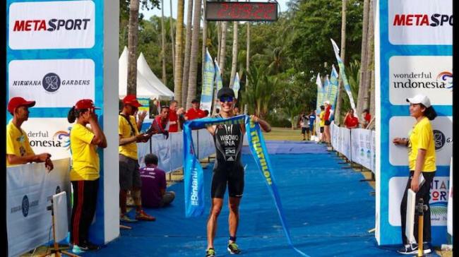 Andy Wibowo dan Inge Prasteyo Jadi Triatle Tercepat di Bintan Triathlon 2018