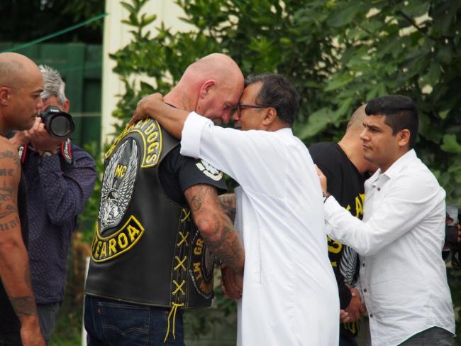 Geng Motor Greasy Dogs Jaga Ibadah Umat Muslim Selandia Baru Hari Ini