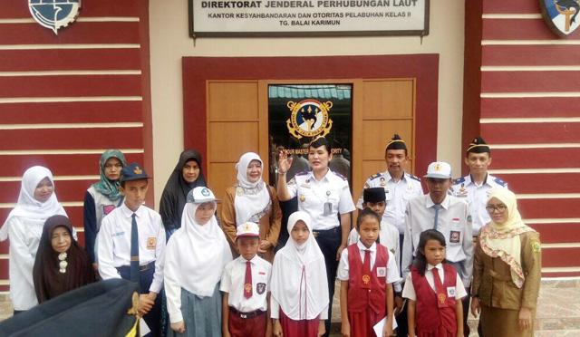 Peringati Harhubnas, KSOP Karimun Bagi-bagi Beasiswa Prestasi 