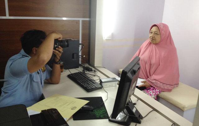Imigrasi Belakang Padang Lebihi Target Pelayanan Keimigrasian