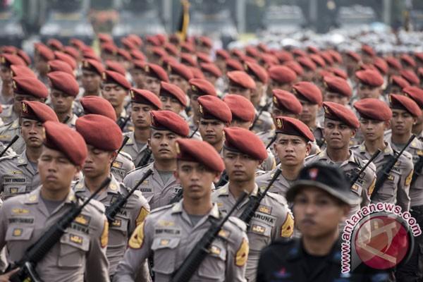 Presiden Jokowi Pimpin HUT ke-71 Polri di Monas