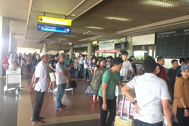 Arus Balik di Hang Nadim Sepi, Keberangkatan Malah Membludak