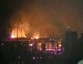 17 Rumah Dilalap Api di Tanjungpinang, Balita 4 Tahun Terluka