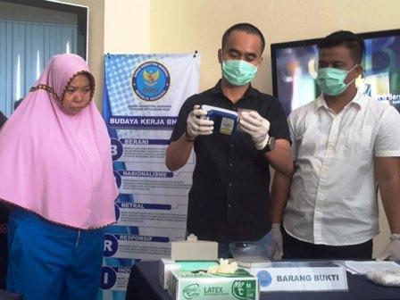 Sudah Mapan Punya Warung Makan, Ibu di Karimun Ini Malah Nyambi Jadi Kurir Sabu