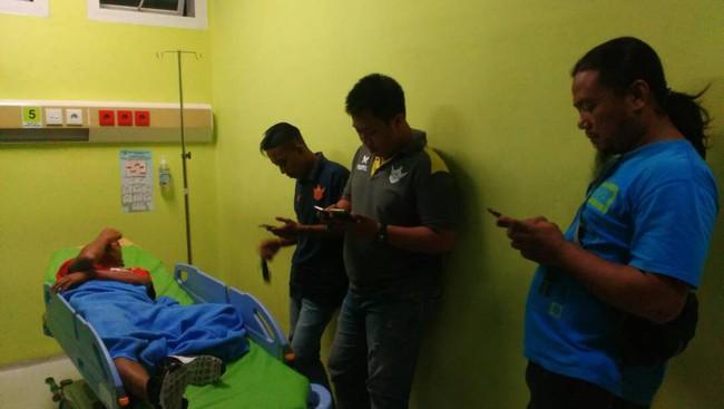 Bus Semen Padang Dilempar Batu, Satu Pemain Luka Serius di Kepala