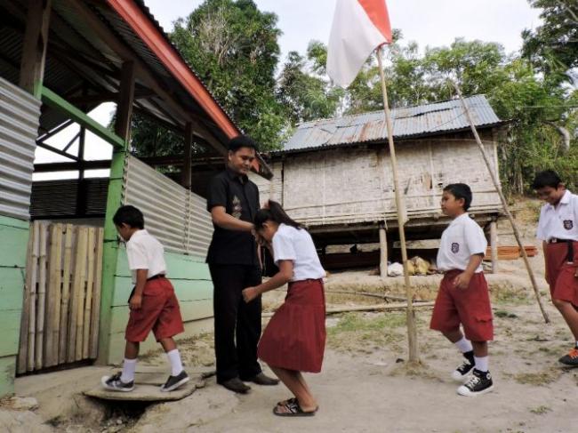 Duh, Guru PNS Sering Absen Mengajar di Pulau Tambelan