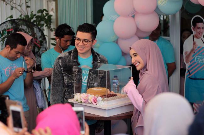 Irwansyah dan Zaskia Sungkar Tawarkan Menu Baru Batam Ogura, Berani Coba?