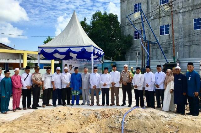Pemkab Bintan Bangun Ulang Masjid Ar-Rahman di Tanjunguban