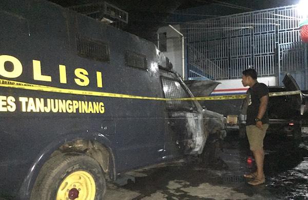 Mobil Patroli Polisi Ikut Terbakar, Kerugian Capai Rp 100 Juta