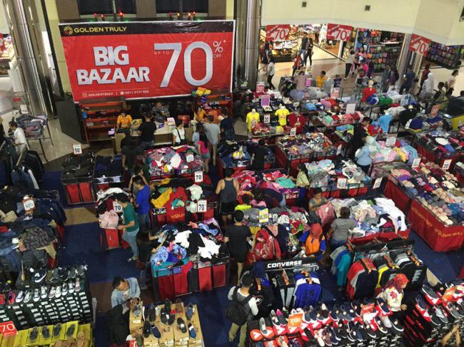 Diskon Hingga 90 Persen, Ini Harga Produk Closing Sale di Golden Truly BCS
