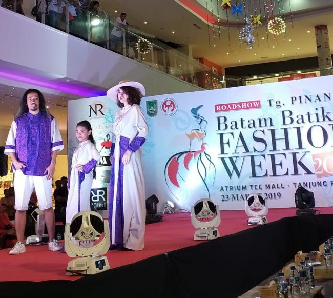 Perkenalkan Batik, Dekranasda Batam Gelar BBFW 2019 di Tanjungpinang
