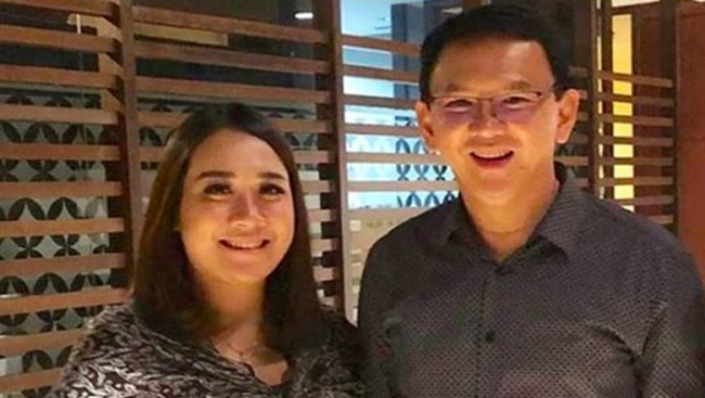 Hamil Tua, Puput Istri Ahok Jalani Foto Maternity