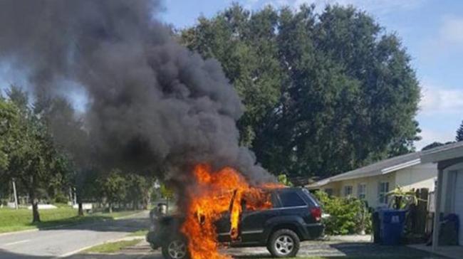 Samsung Note 7 Dituding Jadi Penyebab Mobil Ini Terbakar