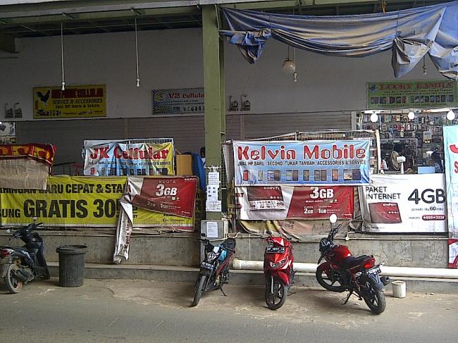 Ada Isu Razia HP Tiruan di Botania, Pedagang Buru-buru Tutup Konter