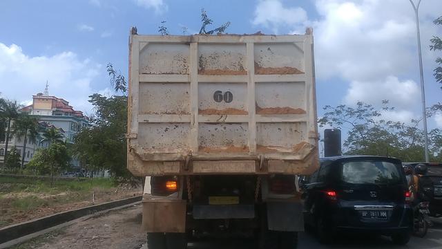 Usai Lebaran, Reklamasi di Ocarina Sudah Terang-terangan di Siang Hari