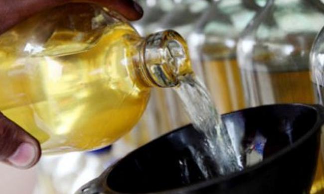 Suka Mencium Aroma Bensin? Ini Alasan Orang Suka Baunya