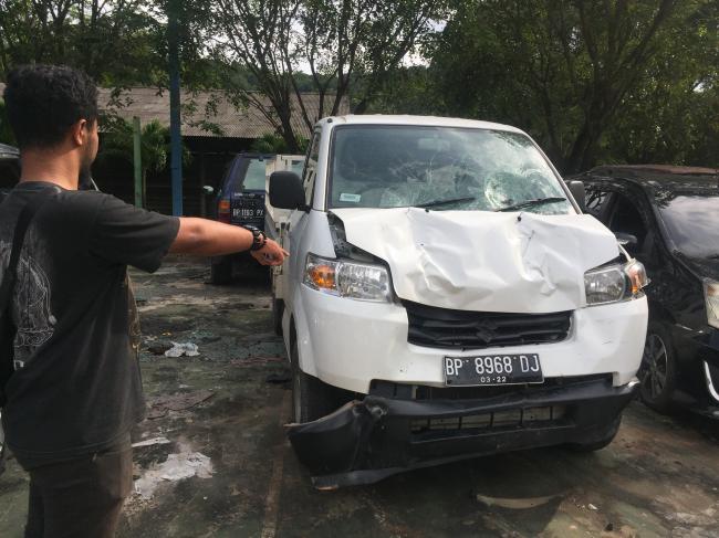 Dua Pelajar Tewas Dihantam Pickup Suzuki Extra di Barelang