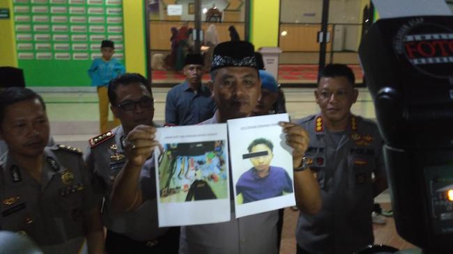 Densus Sita Buku Teroris, Anak Panah, Gergaja dan Mata Bor dari Rumah Hari