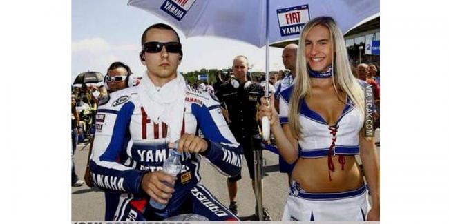 Marquez Diolok-olok Jadi Patroli Pengawalan Lorenzo