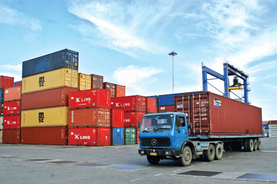 Port of Batam Container Still In Shadow of Singapore