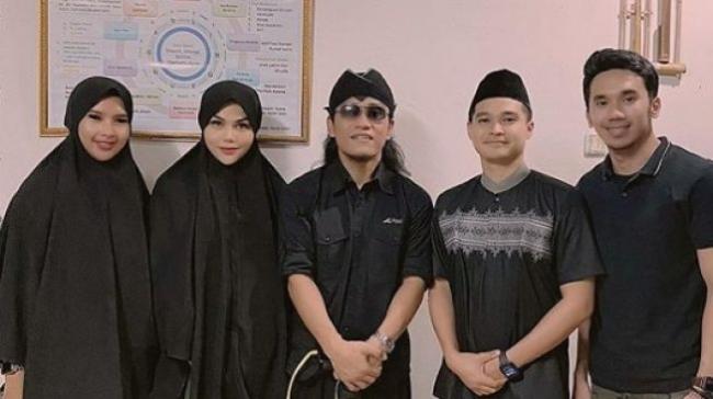 Dibimbing Gus Miftah, DJ Katty Butterfly Jadi Mualaf