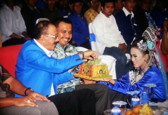 Bupati Hamid Curiga Pimpinan SKPD Sering Karaoke di Batam