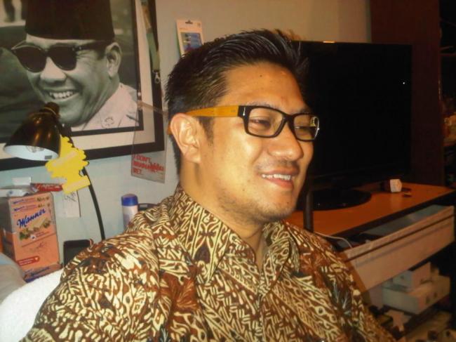 Ketahuan Terima Telepon saat Lagu Indonesia Raya, Ini Tanggapan Sekretaris PAN Kepri Indra Gobel