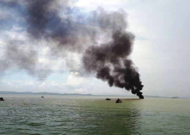 Kapal Milik Badan Pengelola Perbatasan Karimun Terbakar